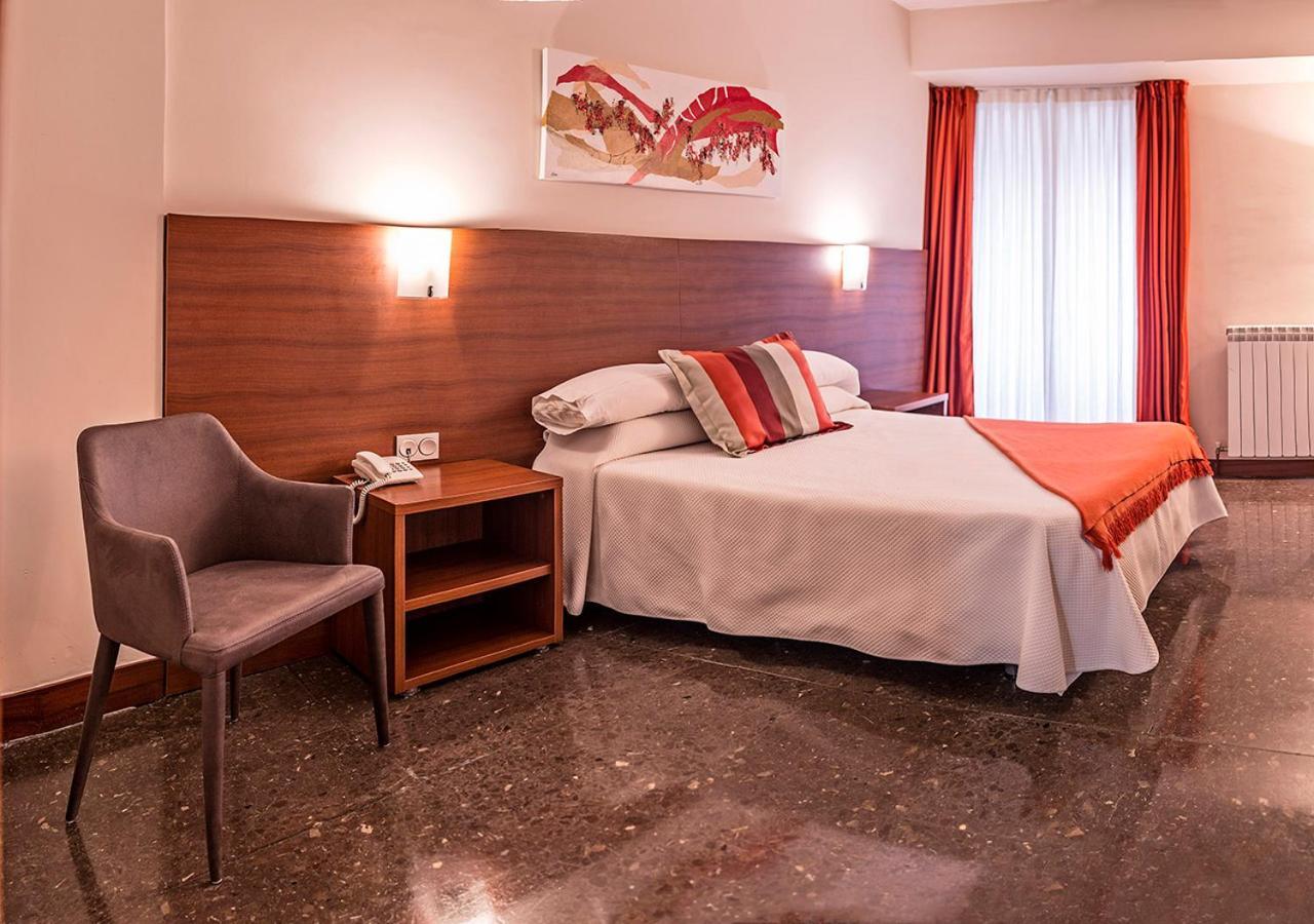 Hotel Txartel Lasarte Oria Luaran gambar